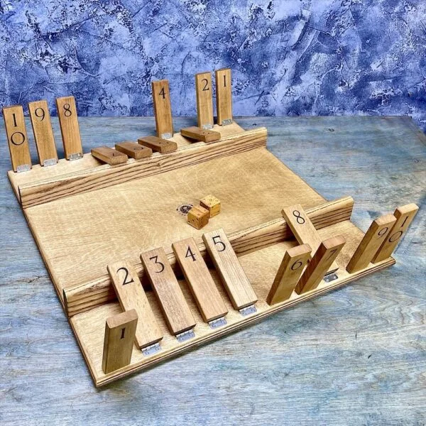 Настольная игра из дерева  Дюжина Лайт