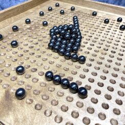 Настольная игра из дерева Магнитные шарики M