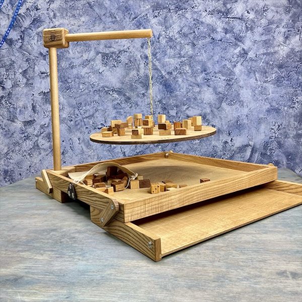 Настольная игра из дерева Балансир с открывающимися крышками M