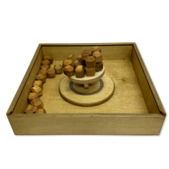 Игра из дерева «Балансирующая Полусфера» с камнями Лайт в пенале