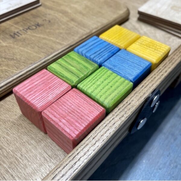 Настольная игра из дерева Цветные кубики М