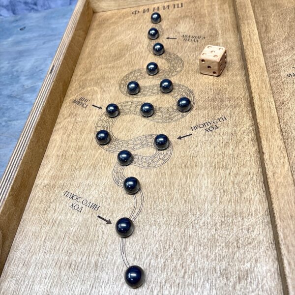 Настольная игра из дерева Магнитная змейка Лайт