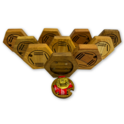 Медальница из дерева