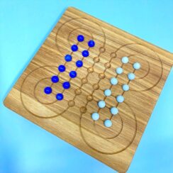 Настольная игра из дерева Суракарта XS
