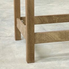 Выкручивающиеся ноги с усиленными перегородками 