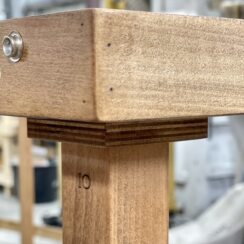 Деревянная игра «Вышибалы» на 4 игрока с выкручивающимися ногами L